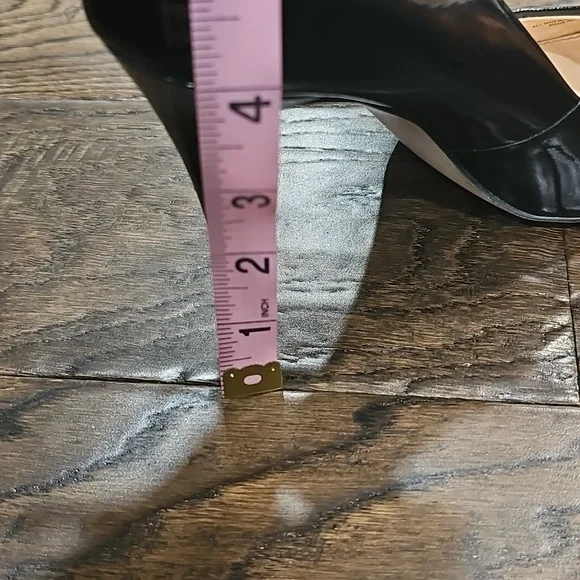 Jessica Simpson Black Pumps, Size 6 - Picture 6 of 6